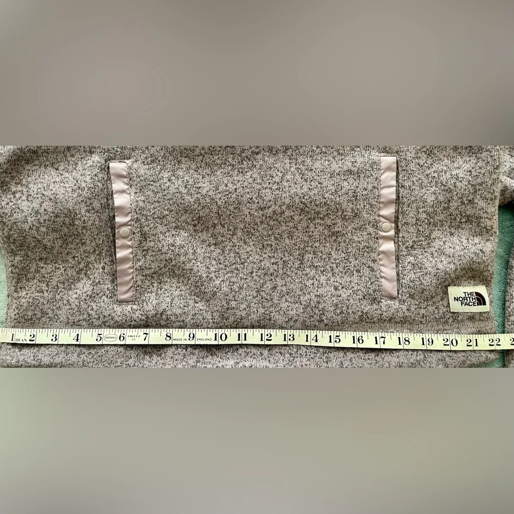The North Face Women’s Purple Sweater - Picture 10 of 12